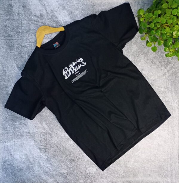 Remera Oversize Negra - Image 2