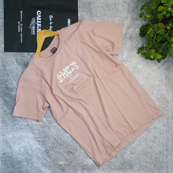 Remera Oversize Rosa (Estampa blanca) - Image 2