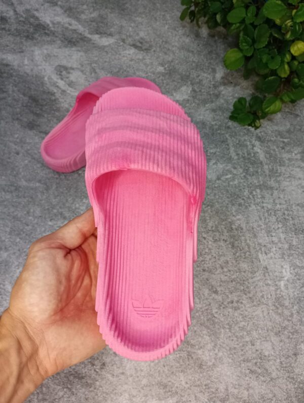Ojota Adilette Fucsia - Image 4