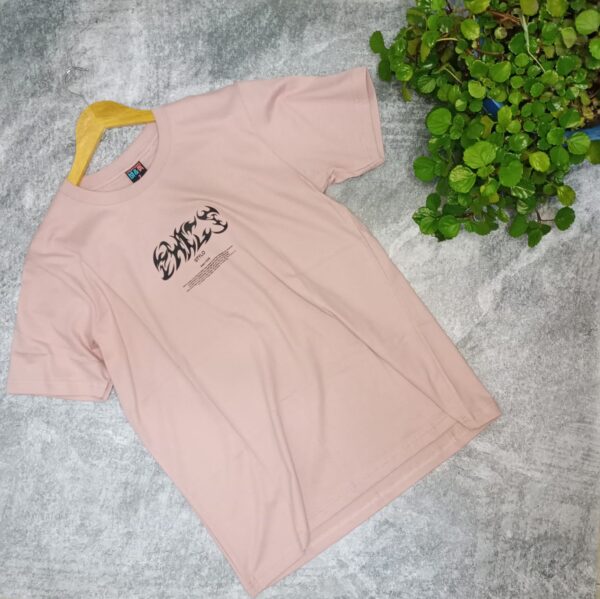 Remera Oversize Rosa (Estampa negra)
